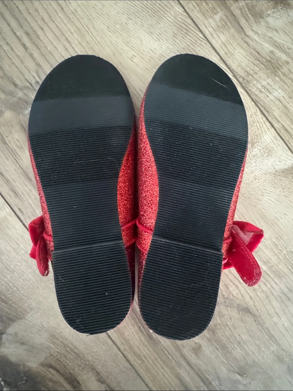 SO Red Glitter Mary Jane Dress Shoes with Bow Strap